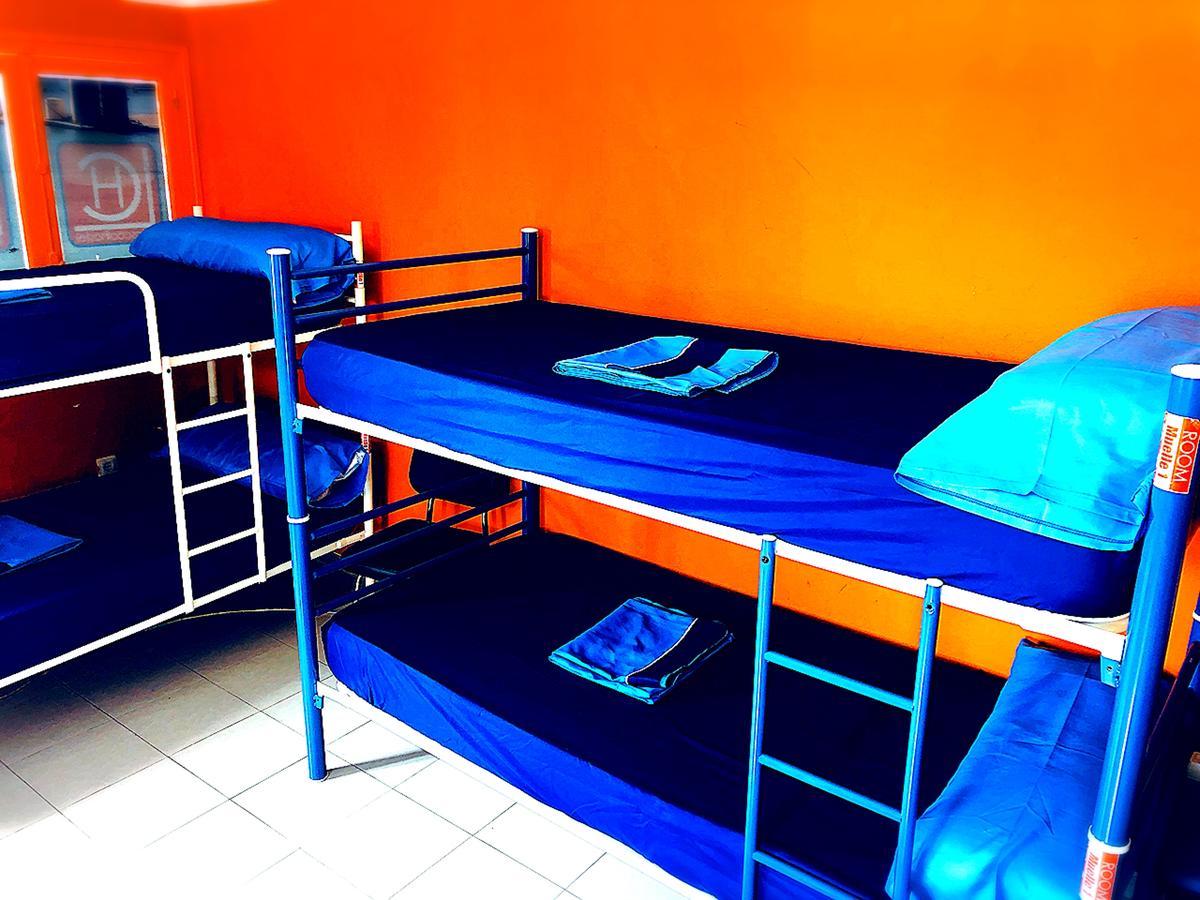 מאלגה Larios Cool Hostel מראה חיצוני תמונה